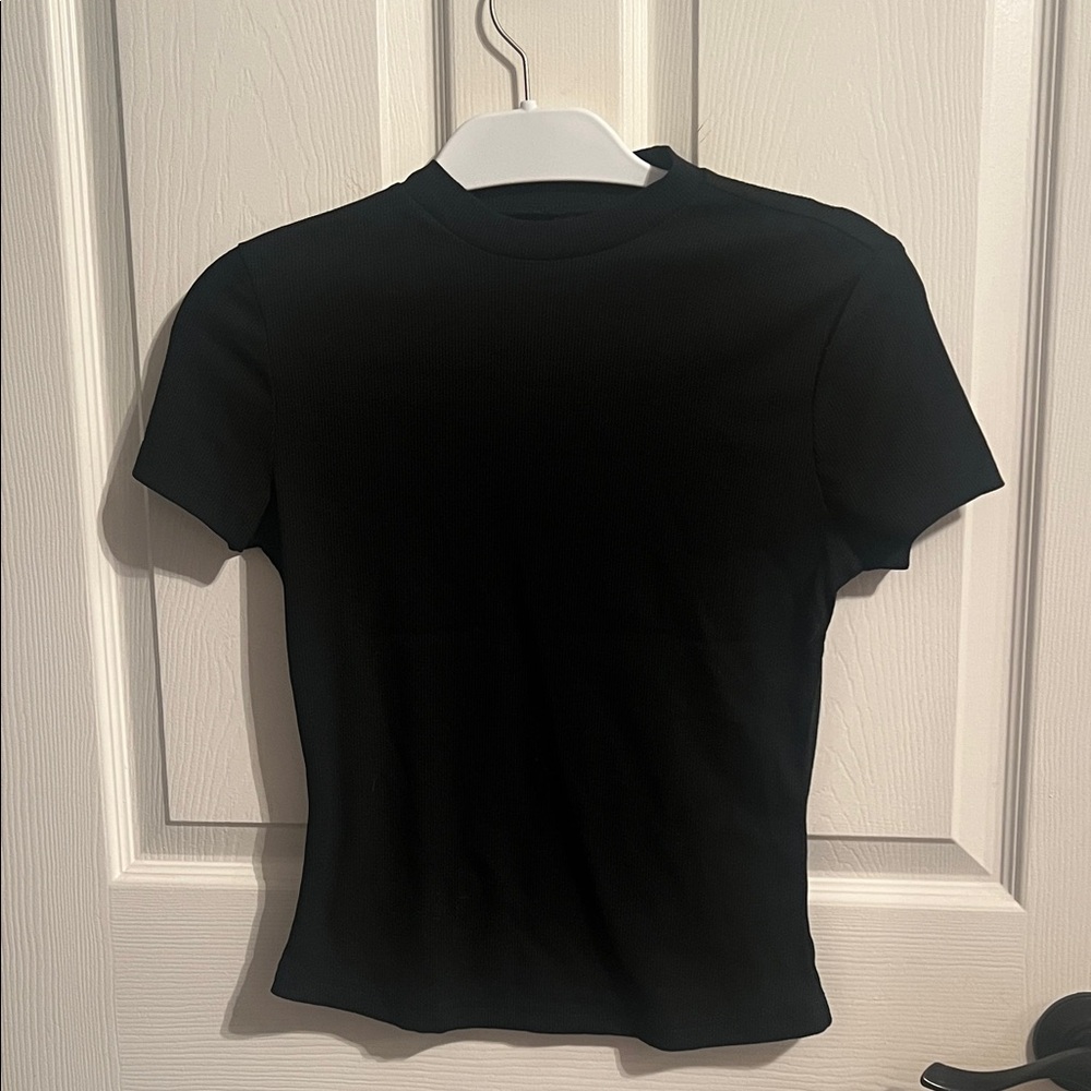 SHEIN Black Short Sleeve Tee